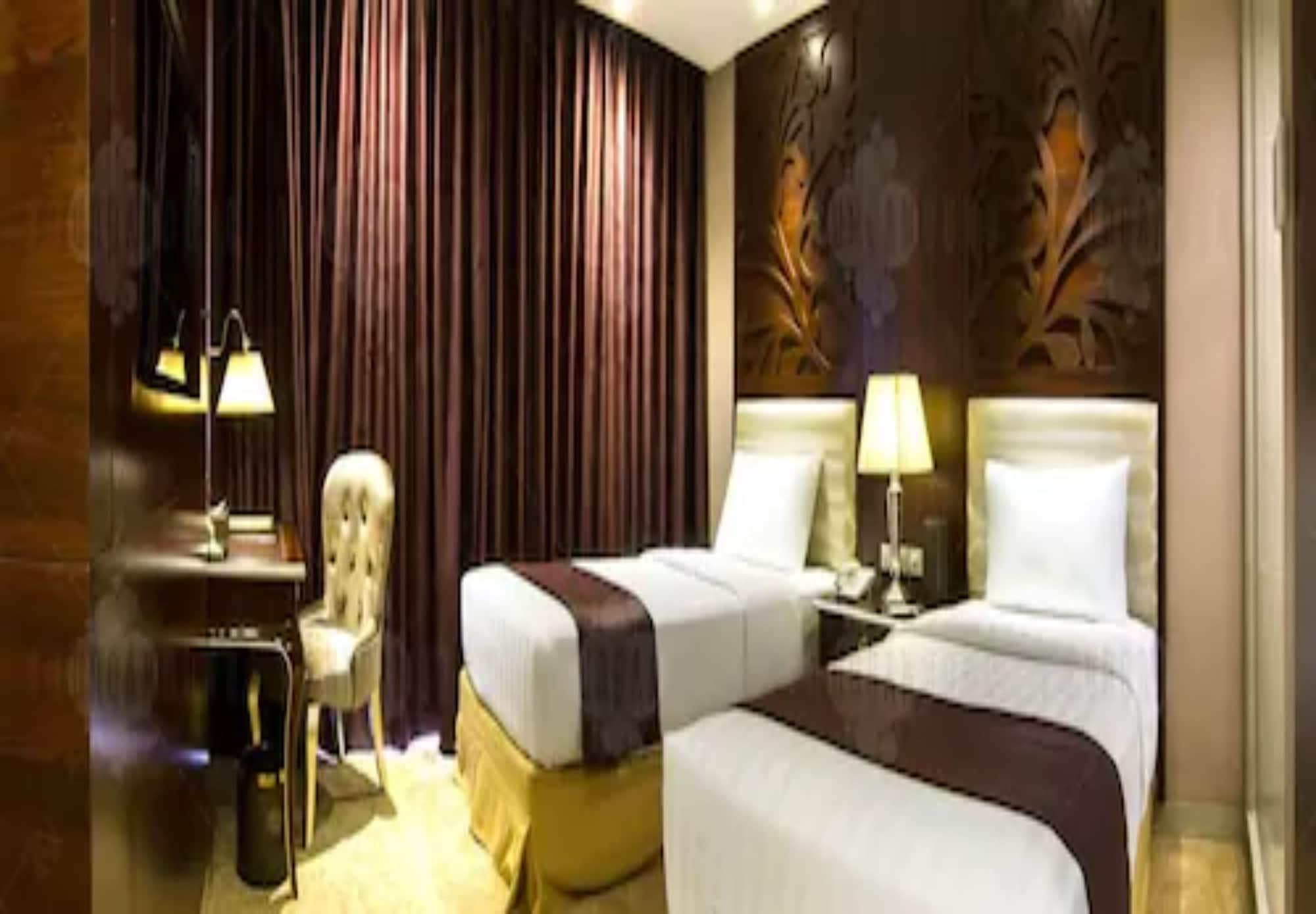 Belviu Hotel Bandung Exterior photo