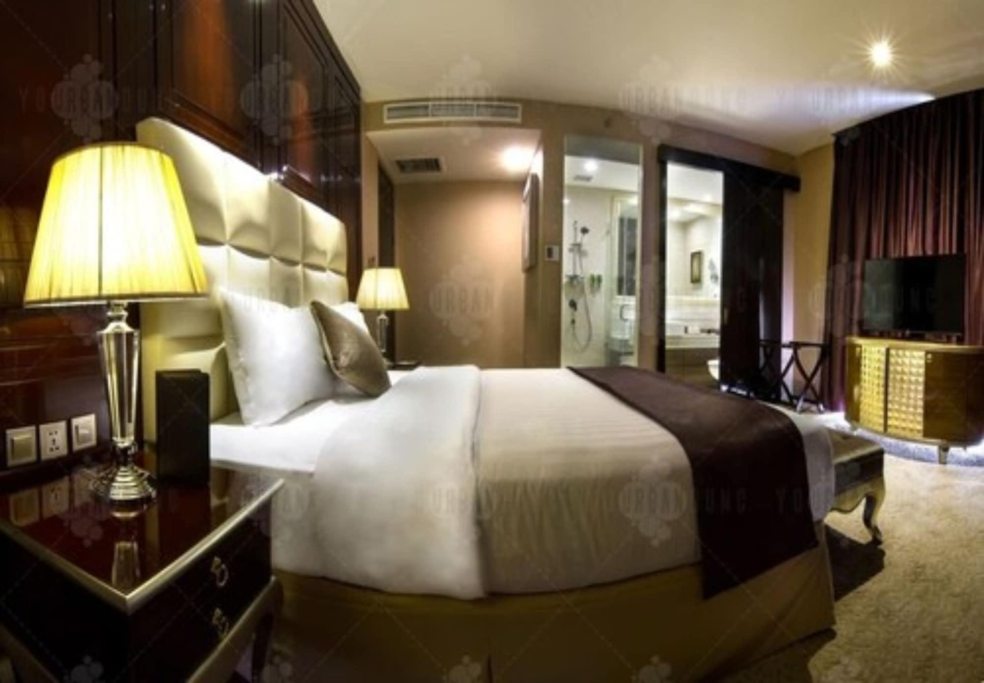 Belviu Hotel Bandung Exterior photo