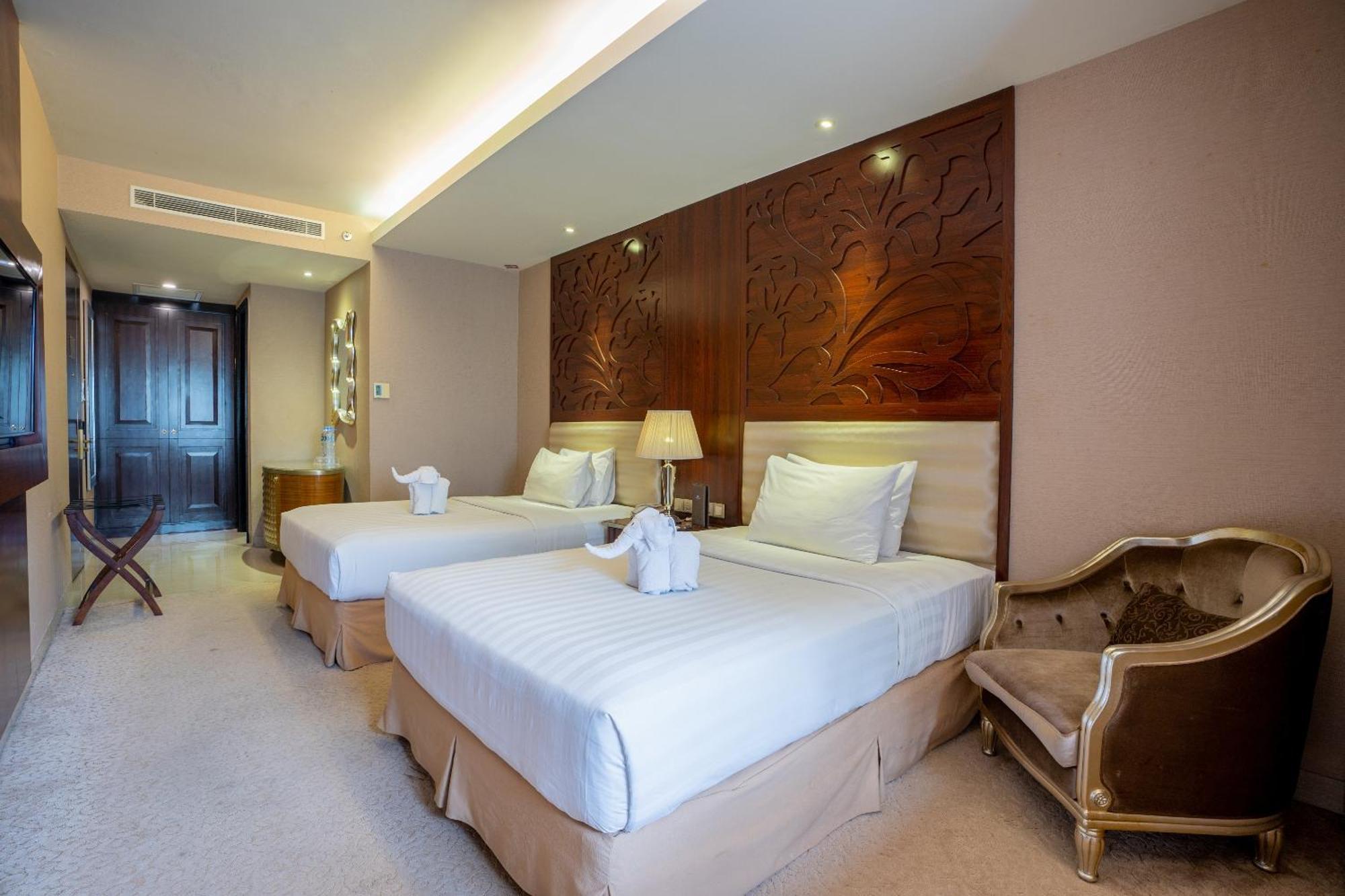 Belviu Hotel Bandung Exterior photo